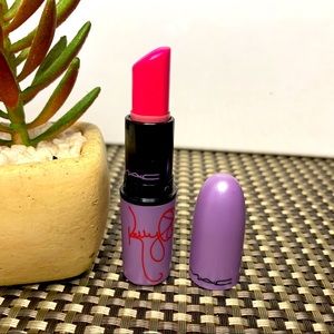 Mac Cosmetics X Kelly Osborne Kelly Yum Yum